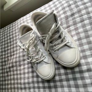 Low top leather Converse